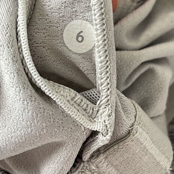 Lululemon Dancing Warrior Tank - 6 - Picture 9 of 9